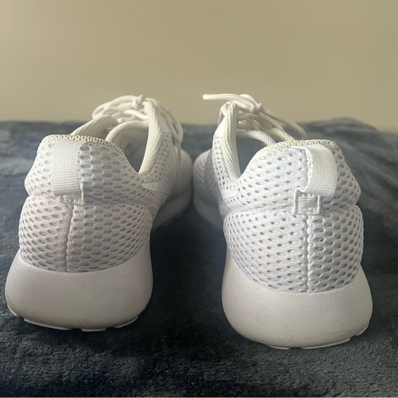 Nike Roshe One Women's Shoes - Picture 4 of 4